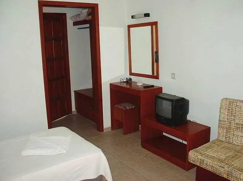 Big Rose Hotel Oludeniz 3*,